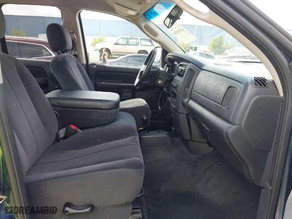 2005 Dodge Ram 1500 SLT with VIN 1D7HU18D85S118769, listed as a IAAI auction lot 41939478 with 186,947 mi miles. Bid and sale history available at carsss.com. Image 5.