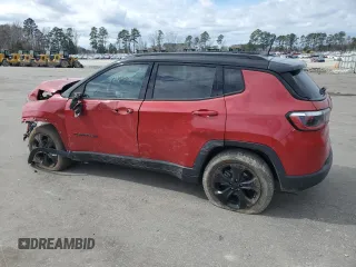 2020 Jeep Compass Altitude z VIN 3C4NJCBB5LT162409, wystawiony jako Copart lot #47762665 z przebiegiem 48 535 mil mil oraz Szkody całkowita. Historia ofert i sprzedaży dostępna na DreamBid. Obrazek 2.