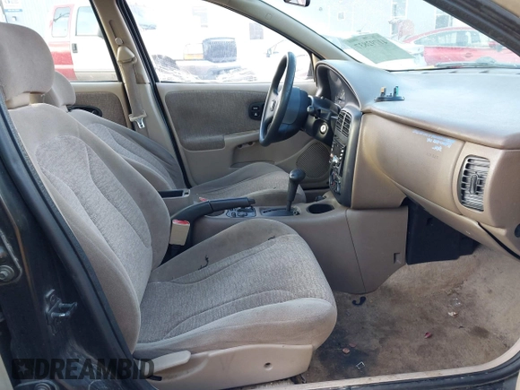 2002 Saturn SL with VIN 1G8ZK52752Z194235, listed as a IAAI auction lot 41792837 with 152,337 mi miles. Bid and sale history available at carsss.com. Image 5.