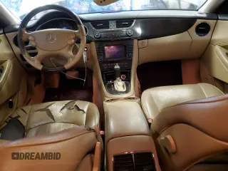 2007 Mercedes-Benz CLS-Class 5.5L with VIN WDDDJ72X77A084281, listed as a Copart auction lot 51673165 with 248,113 mi miles and Salvage Title. Bid and sale history available at carsss.com. Image 8.
