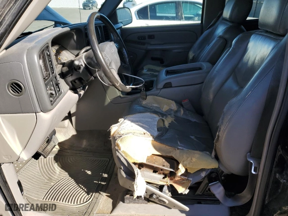 2004 GMC Yukon SLT with VIN 1GKEK13Z34R106142, listed as a Copart auction lot 77596684 with 209,198 mi miles and Clean Title. Bid and sale history available at carsss.com. Image 7.