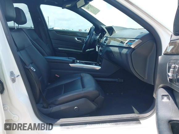 2014 Mercedes-Benz E 350 Sport с VIN WDDHF5KB8EA976807, выставлен на аукционе IAAI как лот 42315607 с пробегом 114 992 миль миль и . История ставок и продаж доступна на DreamBid. Изображение 5.