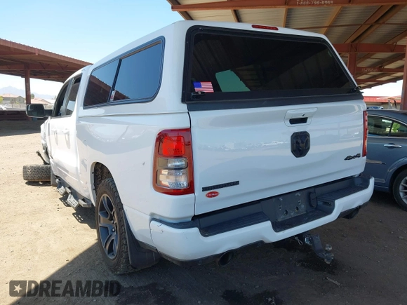 2021 Ram 1500 Big Horn с VIN 1C6SRFBT7MN682934, выставлен на аукционе IAAI как лот 42239094 с пробегом 85 381 миль миль и . История ставок и продаж доступна на DreamBid. Изображение 3.