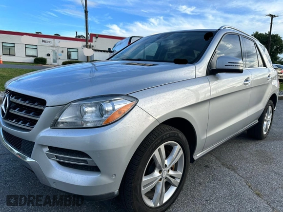 2014 Mercedes-Benz M 350 with VIN 4JGDA5JB3EA372327, listed as a Copart auction lot 63948025 with 71,418 mi miles and Clean title. Bid and sale history available at DreamBid. Image 2.