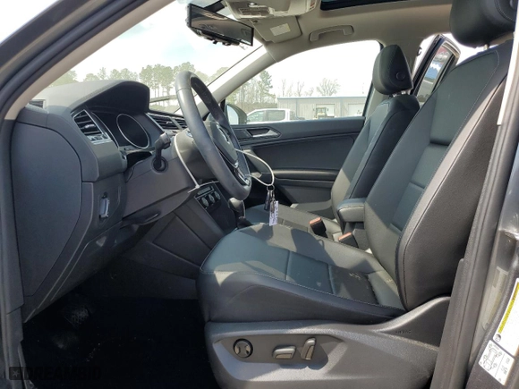 2018 Volkswagen Tiguan SEL with VIN 3VV3B7AX5JM092380, listed as a Copart auction lot 48515235 with 12,778 mi miles and Salvage Title. Bid and sale history available at carsss.com. Image 7.