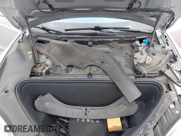 2017 Tesla Model S 100D с VIN 5YJSA1E28HF199687, выставлен на аукционе IAAI как лот 42353657 с пробегом 68 533 миль миль и . История ставок и продаж доступна на DreamBid. Изображение 10.