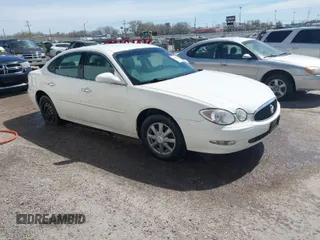 2007 Buick LaCrosse CXL with VIN 2G4WD552471240832, listed as a IAAI auction lot 41852831 with 225,397 mi miles. Bid and sale history available at carsss.com. Image 1.