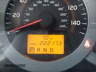 2010 Toyota RAV4 Limited z VIN 2T3YK4DV4AW008027, wystawiony jako IAAI lot #41738663 z przebiegiem 222 173 mil mil oraz . Historia ofert i sprzedaży dostępna na DreamBid. Obrazek 15.