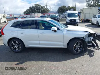 2019 Volvo XC60 Momentum with VIN LYV102DK8KB255769, listed as a IAAI auction lot 41573224 with 45,249 mi miles and . Bid and sale history available at DreamBid. Image 13.