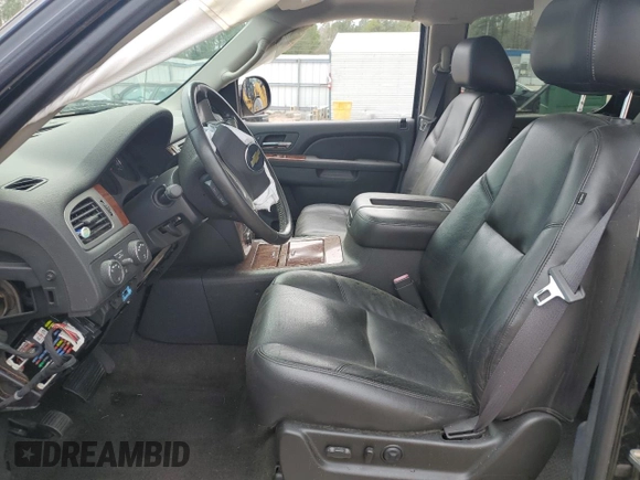 2011 Chevrolet Avalanche LTZ with VIN 3GNTKGE3XBG273231, listed as a Copart auction lot 48881664 with 51,114 mi miles and Salvage Title. Bid and sale history available at DreamBid. Image 7.