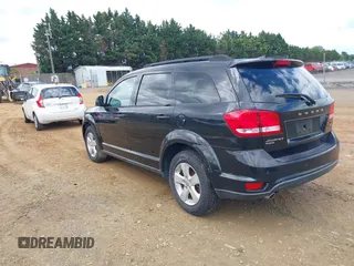 2012 Dodge Journey SXT z VIN 3C4PDDBG6CT325313, wystawiony jako IAAI lot #42330001 z przebiegiem 109 374 mil mil oraz . Historia ofert i sprzedaży dostępna na DreamBid. Obrazek 3.