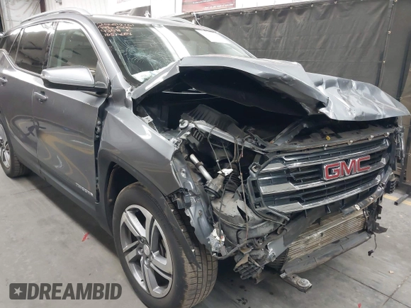 2020 GMC Terrain SLT z VIN 3GKALPEV8LL179358, wystawiony jako IAAI lot #42272738 z przebiegiem 65 962 mil mil oraz . Historia ofert i sprzedaży dostępna na DreamBid. Obrazek 6.