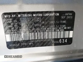 2024 Mitsubishi Outlander ES z VIN JA4J3UA81RZ020073, wystawiony jako IAAI lot #41388911 z przebiegiem 25 436 mil mil oraz . Historia ofert i sprzedaży dostępna na DreamBid. Obrazek 9.