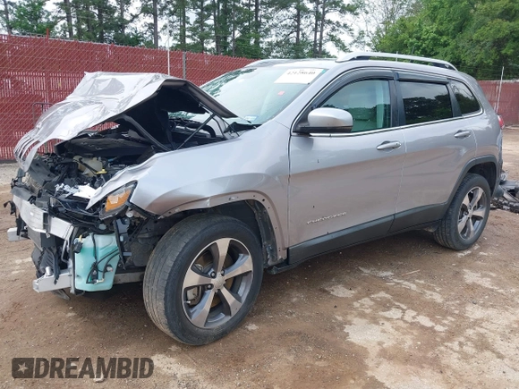 2020 Jeep Cherokee Limited with VIN 1C4PJMDX3LD531197, listed as a IAAI auction lot 42128640 with 98,104 mi miles and . Bid and sale history available at DreamBid. Image 18.