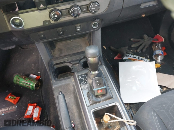 2017 Toyota Tacoma SR5 with VIN 3TMAZ5CN4HM050262, listed as a IAAI auction lot 41891983 with 140,692 mi miles and . Bid and sale history available at DreamBid. Image 11.