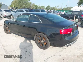 2013 Audi S5 Premium Plus z VIN WAUCGAFR6DA023803, wystawiony jako IAAI lot #42036505 z przebiegiem 140 079 mil mil oraz . Historia ofert i sprzedaży dostępna na DreamBid. Obrazek 3.
