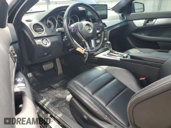 2015 Mercedes-Benz C 350 with VIN WDDGJ8JB9FG398342, listed as a Copart auction lot 56608885 with 93,116 mi miles and Salvage title. Bid and sale history available at DreamBid. Image 8.