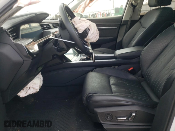 2021 Audi e-tron Sportback Prestige with VIN WA13AAGE4MB029393, listed as a Copart auction lot 46763104 with 34,805 mi miles and Salvage title. Bid and sale history available at DreamBid. Image 7.