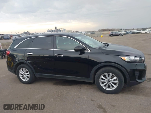 2019 Kia Sorento LX with VIN 5XYPG4A36KG558975, listed as a IAAI auction lot 42065481 with 49,867 mi miles and . Bid and sale history available at carsss.com. Image 14.