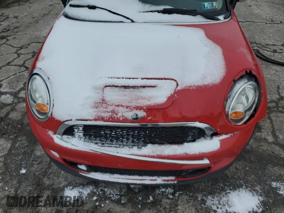 2013 MINI Hardtop S with VIN WMWSV3C56DT389389, listed as a Copart auction lot 89288615 with 85,001 mi miles and Salvage title. Bid and sale history available at DreamBid. Image 11.