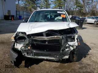 2006 Ford Escape XLS with VIN 1FMYU02Z46KB46719, listed as a Copart auction lot 44072045 with 0 mi miles and Salvage Title. Bid and sale history available at carsss.com. Image 5.