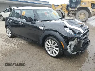 2021 MINI Hardtop 4 Door Cooper S с VIN WMWXU9C04M2M96933, выставлен на аукционе Copart как лот 80886524 с пробегом 60 746 миль миль и Списание • Salvage title. История ставок и продаж доступна на DreamBid. Изображение 4.