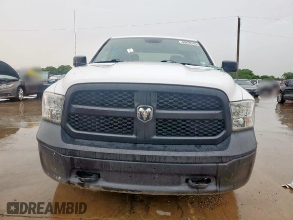 2019 Ram 1500 Tradesman z VIN 1C6RR7KT7KS692902, wystawiony jako Copart lot #55839745 z przebiegiem 74 437 mil mil oraz Czysty tytuł • Clean title. Historia ofert i sprzedaży dostępna na DreamBid. Obrazek 5.