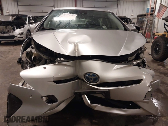 2018 Toyota Prius Two with VIN JTDKBRFU3J3582337, listed as a IAAI auction lot 40457335 with 166,690 mi miles. Bid and sale history available at carsss.com. Image 18.