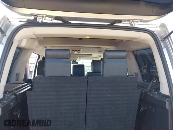 2013 Land Rover LR4 HSE with VIN SALAG2D45DA661198, listed as a IAAI auction lot 40692110 with 135,524 mi miles and . Bid and sale history available at DreamBid. Image 8.