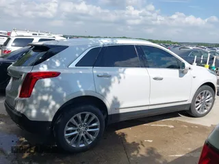 2017 Cadillac XT5 Platinum AWD с VIN 1GYKNFRS4HZ100671, выставлен на аукционе IAAI как лот 42417258 с пробегом 104 243 миль миль и . История ставок и продаж доступна на DreamBid. Изображение 13.