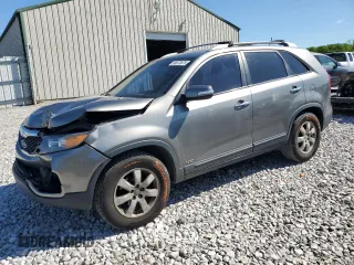2013 Kia Sorento LX with VIN 5XYKTDA23DG323563, listed as a Copart auction lot 58073875 with 195,925 mi miles and Salvage title. Bid and sale history available at DreamBid. Image 1.