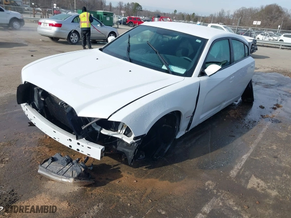 2014 Dodge Charger Police with VIN 2C3CDXAT8EH348641, listed as a IAAI auction lot 41607404 with 82,491 mi miles. Bid and sale history available at carsss.com. Image 18.