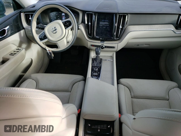 2020 Volvo XC60 Inscription with VIN YV4A22RLXL1579663, listed as a Copart auction lot 84971664 with 28,808 mi miles and Salvage title. Bid and sale history available at DreamBid. Image 8.