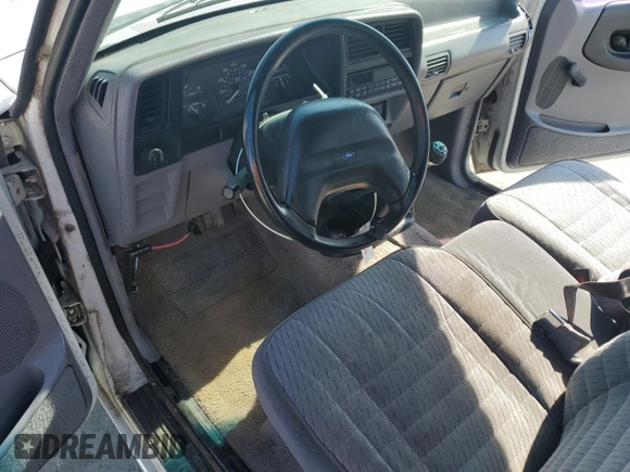 1994 Ford Ranger Splash with VIN 1FTCR10A9RPC04494, listed as a Copart auction lot 61871005 with 197,454 mi miles and Salvage title. Bid and sale history available at DreamBid. Image 8.