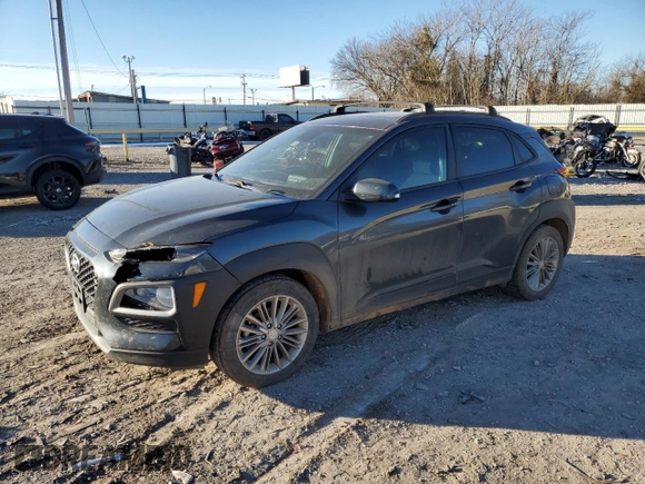 2020 Hyundai Kona SEL Plus with VIN KM8K62AA7LU520201, listed as a Copart auction lot 88812605 with 82,696 mi miles and Salvage Title. Bid and sale history available at carsss.com. Image 1.