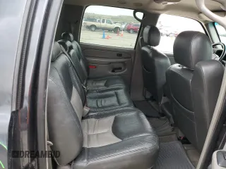 2004 Chevrolet Suburban LS with VIN 1GNFK16ZX4J165559, listed as a Copart auction lot 51263405 with 223,337 mi miles and Salvage Title. Bid and sale history available at carsss.com. Image 11.