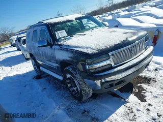 2002 Chevrolet Tahoe LT with VIN 1GNEK13Z62J281810, listed as a IAAI auction lot 41373655 with 161,157 mi miles. Bid and sale history available at carsss.com. Image 1.