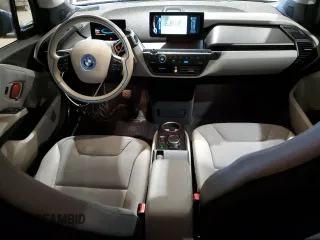 2015 BMW i3 с VIN WBY1Z4C54FV502402, выставлен на аукционе Copart как лот 43803475 с пробегом 50 802 миль миль и Списание • Salvage title. История ставок и продаж доступна на DreamBid. Изображение 8.
