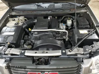 2005 GMC Envoy SLE with VIN 1GKDS13S952383743, listed as a Copart auction lot 43797315 with 185,833 mi miles and Salvage title. Bid and sale history available at DreamBid. Image 12.