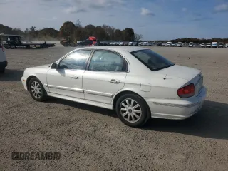 2004 Hyundai Sonata GLS with VIN KMHWF35H34A920659, listed as a Copart auction lot 77813554 with 76,938 mi miles and Clean Title. Bid and sale history available at carsss.com. Image 2.