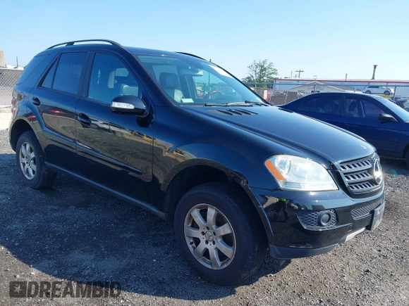 2006 Mercedes-Benz M 350 with VIN 4JGBB86E76A007773, listed as a IAAI auction lot 42517497 with 109,597 mi miles and . Bid and sale history available at DreamBid. Image 1.