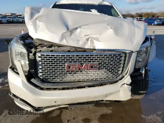 2017 GMC Yukon Denali with VIN 1GKS1CKJ2HR208163, listed as a Copart auction lot 88161295 with 107,864 mi miles and Salvage Title. Bid and sale history available at carsss.com. Image 5.