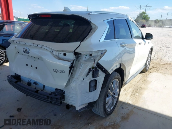 2020 Infiniti QX50 Luxe with VIN 3PCAJ5M16LF112261, listed as a IAAI auction lot 41796292 with 40,095 mi miles and . Bid and sale history available at DreamBid. Image 4.