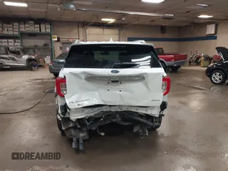 2023 Ford Explorer Platinum с VIN 1FM5K8HC5PGA13109, выставлен на аукционе IAAI как лот 42471674 с пробегом 12 361 миль миль и . История ставок и продаж доступна на DreamBid. Изображение 16.