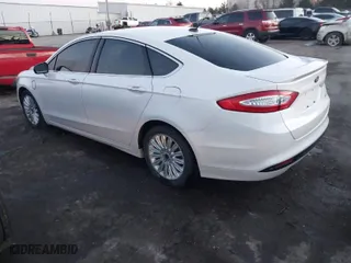 2014 Ford Fusion Energi Titanium with VIN 3FA6P0SU8ER269351, listed as a IAAI auction lot 41145570 with 122,128 mi miles. Bid and sale history available at carsss.com. Image 3.