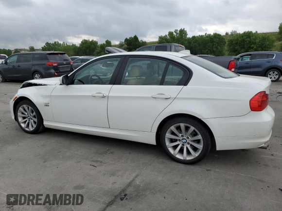 2011 BMW 3 Series 328i xDrive with VIN WBAPK7G5XBNN86258, listed as a Copart auction lot 61224485 with 202,186 mi miles and Salvage title. Bid and sale history available at DreamBid. Image 2.