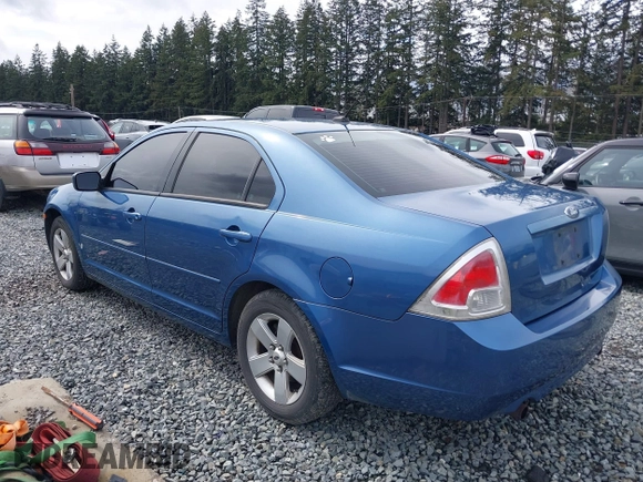 2009 Ford Fusion SE with VIN 3FAHP07129R174071, listed as a IAAI auction lot 41849832 with 208,463 mi miles. Bid and sale history available at carsss.com. Image 3.