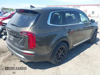 2022 Kia Telluride EX with VIN 5XYP34HC8NG219771, listed as a IAAI auction lot 42183105 with 43,481 mi miles and . Bid and sale history available at DreamBid. Image 4.