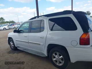 2005 GMC Envoy XL SLE with VIN 1GKET16S056151523, listed as a IAAI auction lot 42137483 with 189,778 mi miles. Bid and sale history available at carsss.com. Image 14.