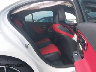 2024 Mercedes-Benz C 300 z VIN W1KAF4GB8RR226660, wystawiony jako IAAI lot #42199703 z przebiegiem 7 998 mil mil oraz . Historia ofert i sprzedaży dostępna na DreamBid. Obrazek 8.
